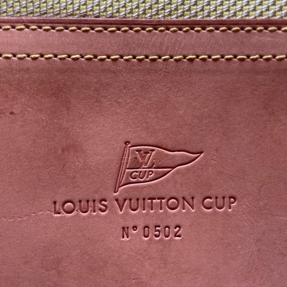 RARE Louis Vuitton Green and Tan Bag - Picture 14 of 14
